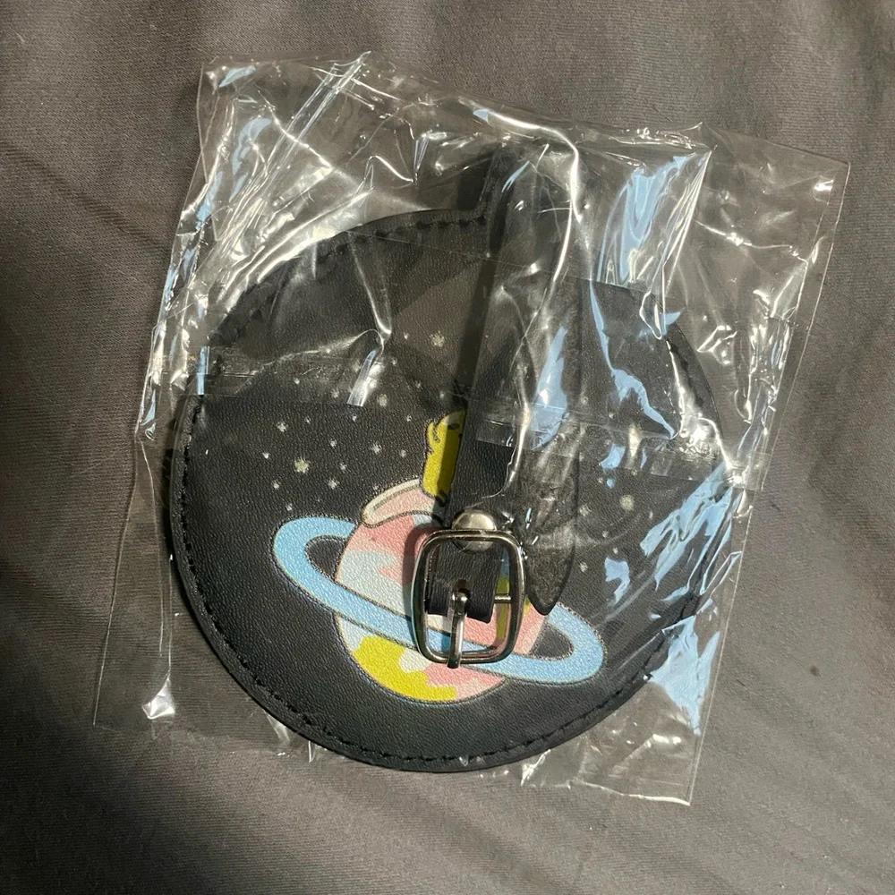 NEW GUDETAMA Space Luggage tag - Picture 4 of 4